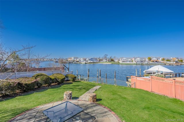 3146 Lee Place, Bellmore, NY 11710