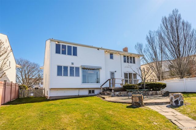 3146 Lee Place, Bellmore, NY 11710