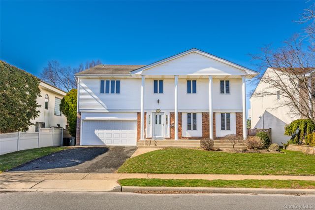 3146 Lee Place, Bellmore, NY 11710