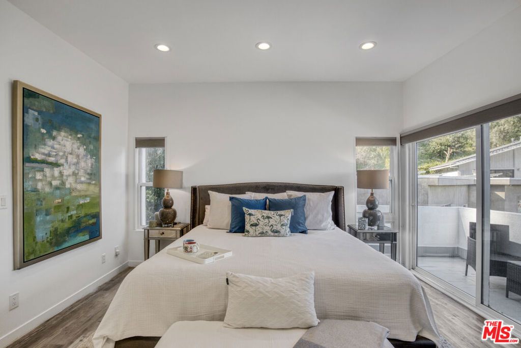 Image 18 of property listing at 4112 Vanetta Place, Studio City, CA 91604