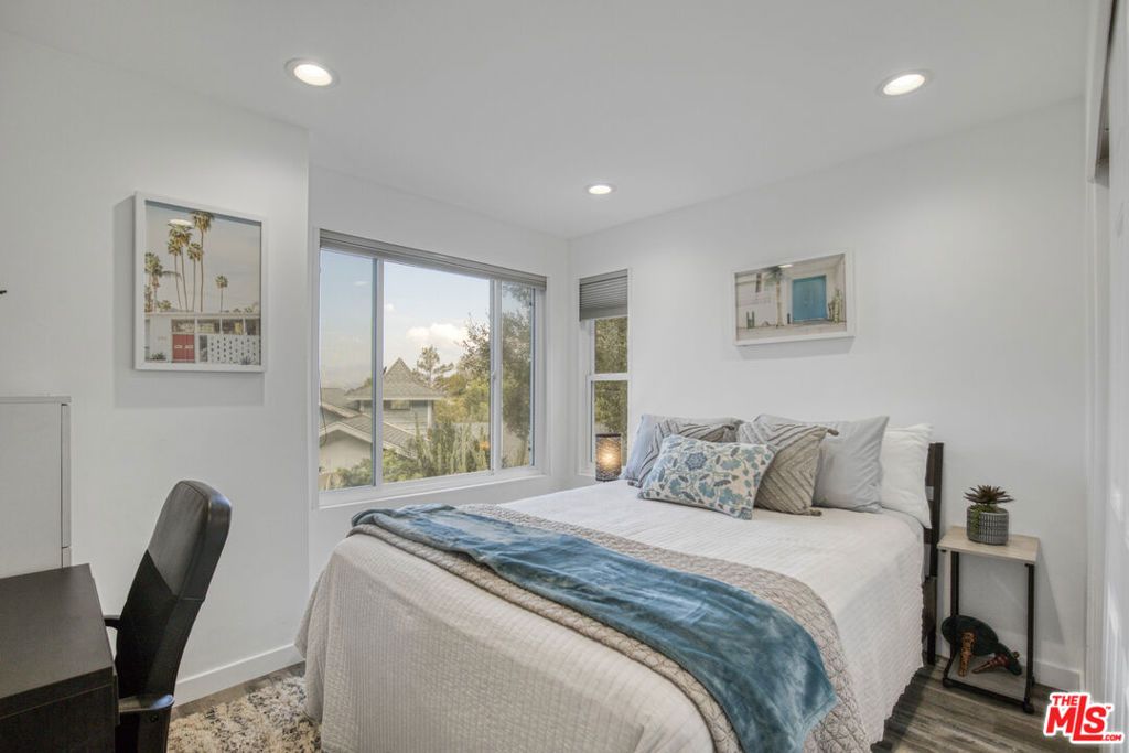 Image 28 of property listing at 4112 Vanetta Place, Studio City, CA 91604