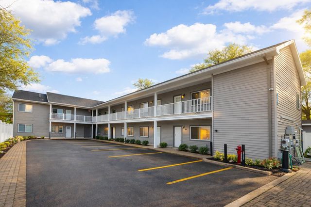 619 E Eighth, Traverse City, MI 49686