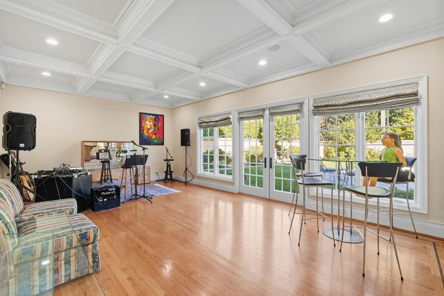 1335 38th St, Sacramento, CA 95816