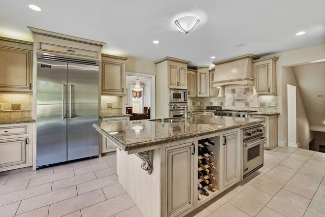 1335 38th St, Sacramento, CA 95816