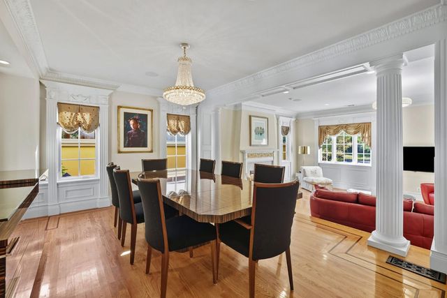 1335 38th St, Sacramento, CA 95816