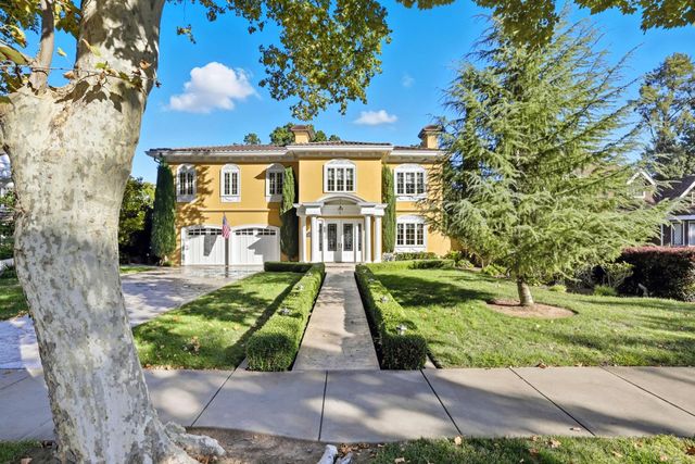 1335 38th St, Sacramento, CA 95816