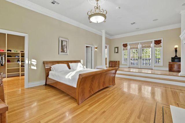 1335 38th St, Sacramento, CA 95816