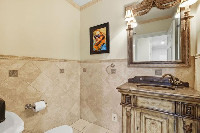 1335 38th St, Sacramento, CA 95816