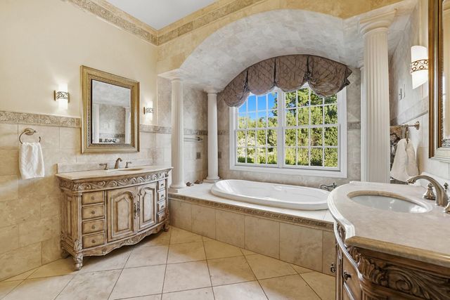 1335 38th St, Sacramento, CA 95816