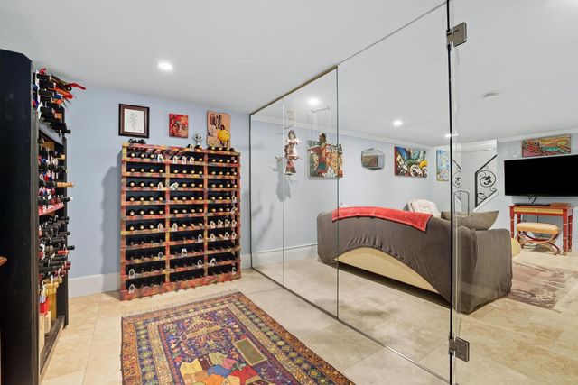 1335 38th St, Sacramento, CA 95816