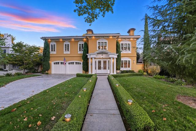 1335 38th St, Sacramento, CA 95816