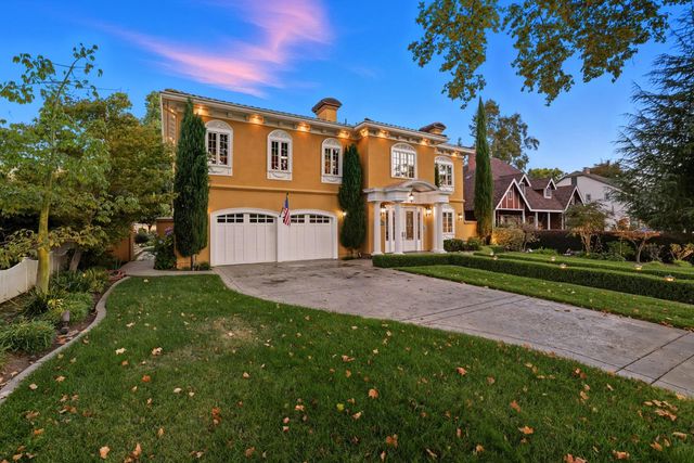 1335 38th St, Sacramento, CA 95816