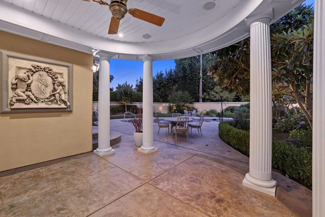 1335 38th St, Sacramento, CA 95816