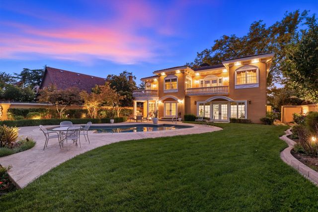 1335 38th St, Sacramento, CA 95816