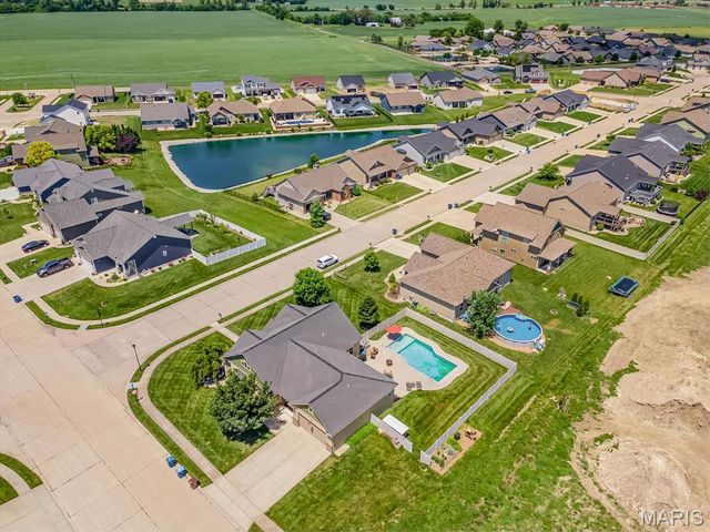 301 McClelland Drive, Troy, IL 62294