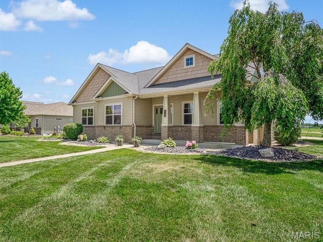 301 McClelland Drive, Troy, IL 62294