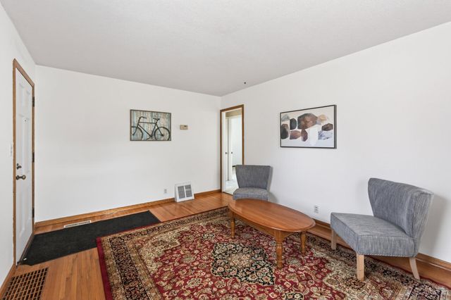 3137 Florida Avenue S, Saint Louis Park, MN 55426