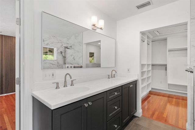 1123 NW 58TH TERRACE, Gainesville, FL 32605