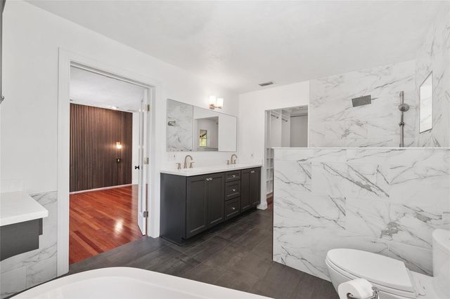 1123 NW 58TH TERRACE, Gainesville, FL 32605