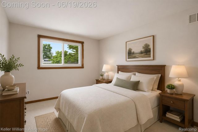 35729 Duke Drive, Sterling Heights, MI 48310