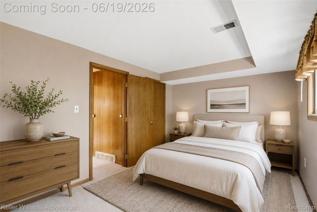 35729 Duke Drive, Sterling Heights, MI 48310