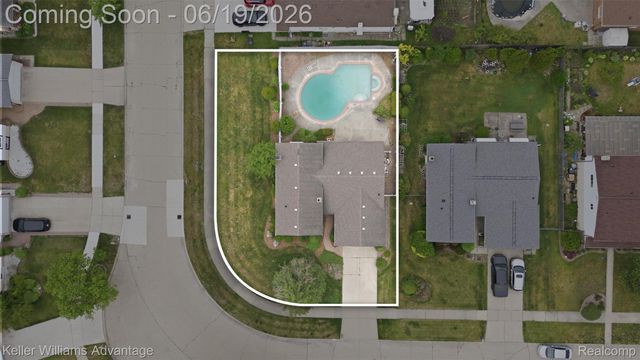 35729 Duke Drive, Sterling Heights, MI 48310