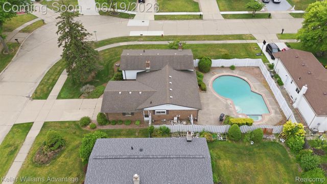 35729 Duke Drive, Sterling Heights, MI 48310