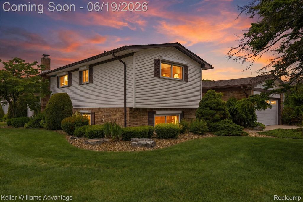 35729 Duke Drive, Sterling Heights, MI 48310
