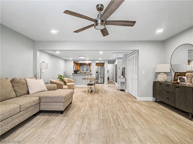 1943 Savannah, Westlake, OH 44145