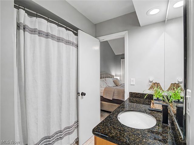 1943 Savannah, Westlake, OH 44145