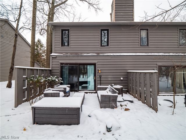 1943 Savannah, Westlake, OH 44145