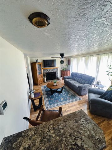 2115 S EVERGREEN Rd, Veradale, WA 99037