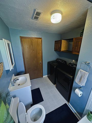 2115 S EVERGREEN Rd, Veradale, WA 99037