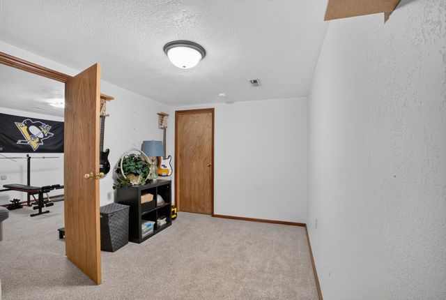 2115 S EVERGREEN Rd, Veradale, WA 99037