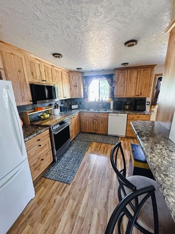 2115 S EVERGREEN Rd, Veradale, WA 99037