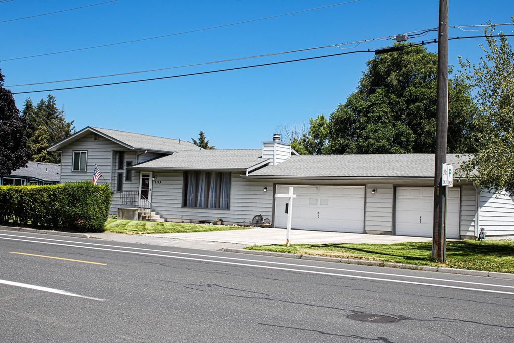 2115 S EVERGREEN Rd, Veradale, WA 99037
