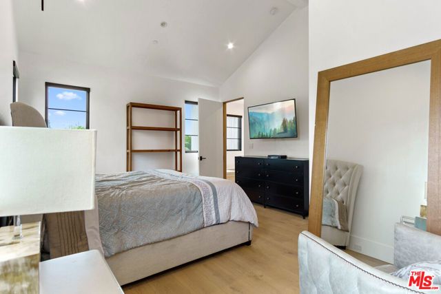 5041 Noeline Avenue, Encino (los Angeles), CA 91436