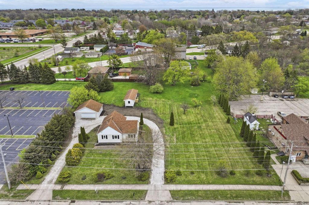 1523 22nd AVENUE, Kenosha, WI 53140