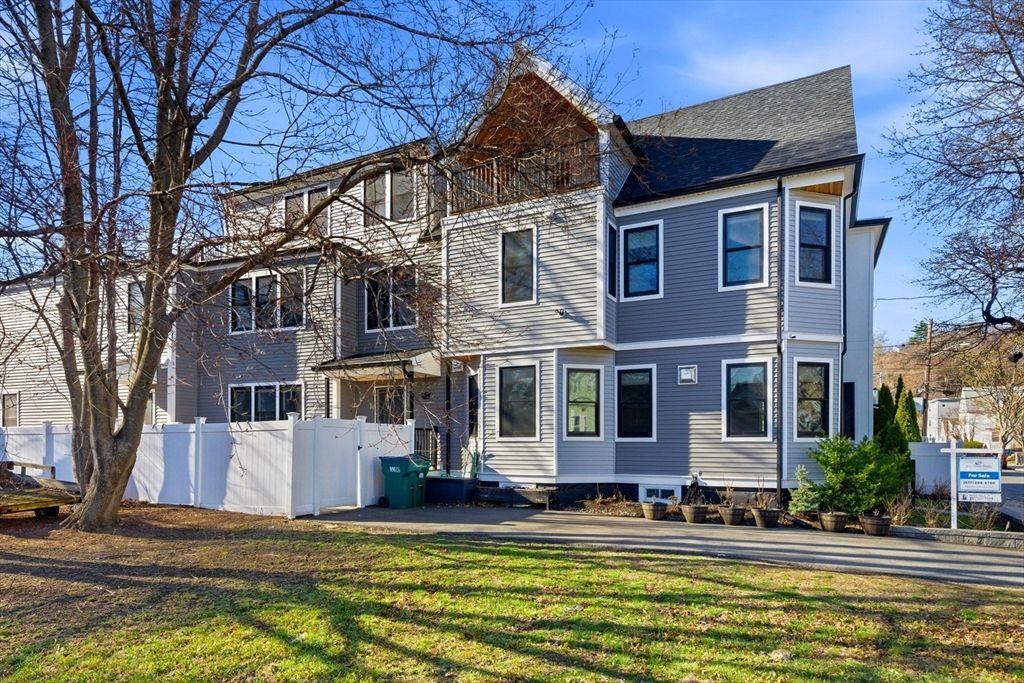 28 Cherry St 28, Medford, MA 02155