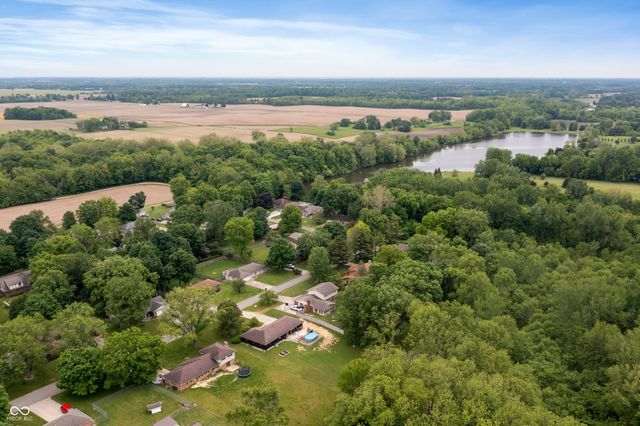 5631 N Olivia Drive, Alexandria, IN 46001