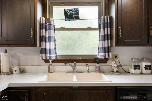 5631 N Olivia Drive, Alexandria, IN 46001