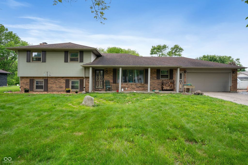 5631 N Olivia Drive, Alexandria, IN 46001