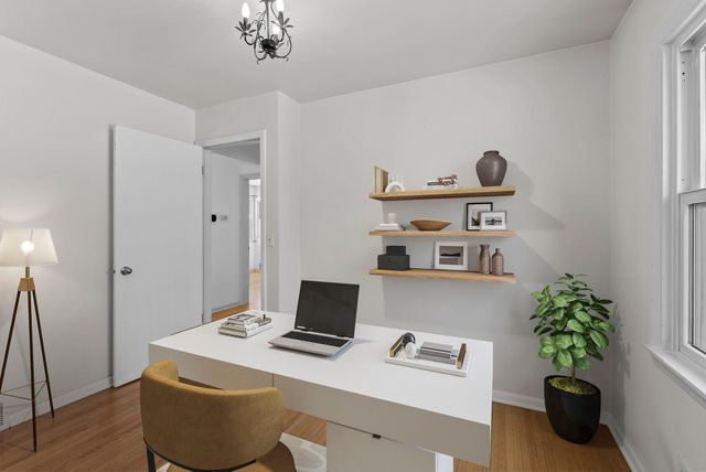 11832 Crawford Road W, Minnetonka, MN 55343