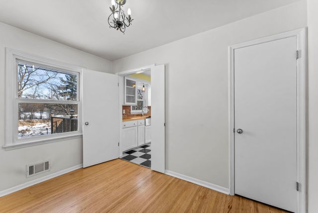 11832 Crawford Road W, Minnetonka, MN 55343