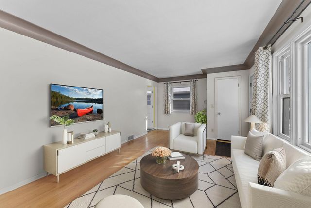 11832 Crawford Road W, Minnetonka, MN 55343