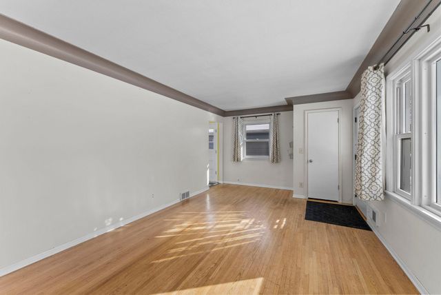 11832 Crawford Road W, Minnetonka, MN 55343