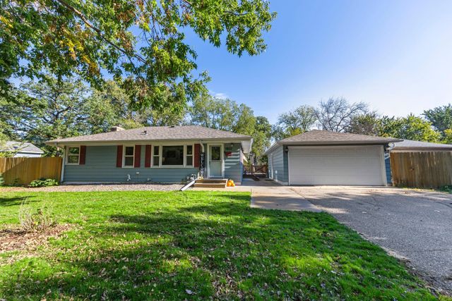 11832 Crawford Road W, Minnetonka, MN 55343