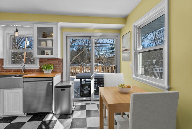 11832 Crawford Road W, Minnetonka, MN 55343