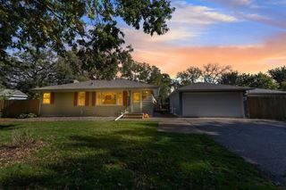 11832 Crawford Road W, Minnetonka, MN 55343