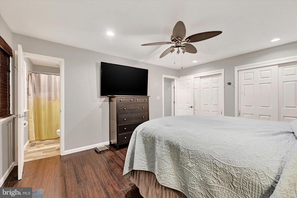 Image 21 of property listing at 4296 WOLF HILL DR, Hampstead, MD 21074
